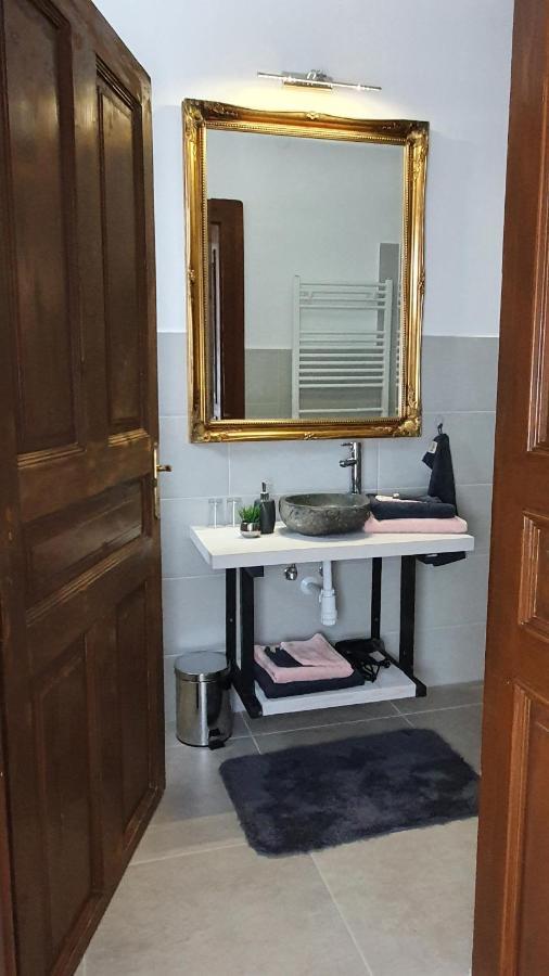 Tisza White House Bed & Breakfast Tiszaszolos Exterior foto